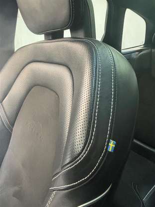VOLVO-XC60-2018
