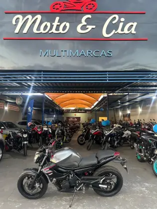 YAMAHA XJ6 N ABS 