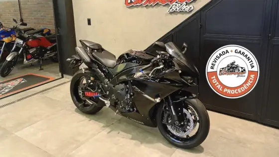 YAMAHA YZF R1 YAMAHA YZF R1