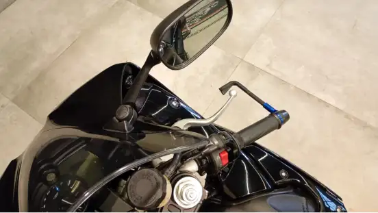 YAMAHA-YZF R1-2012