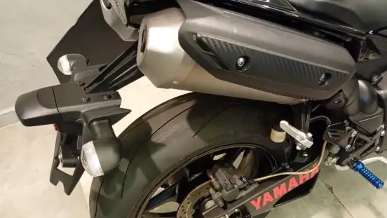 YAMAHA-YZF R1-2012