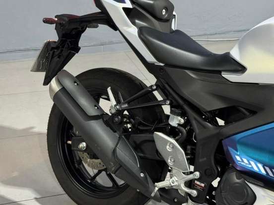YAMAHA-YZF R3 ABS CONNECTED YAMAHA-YZF R3 ABS CONNECTED-2025