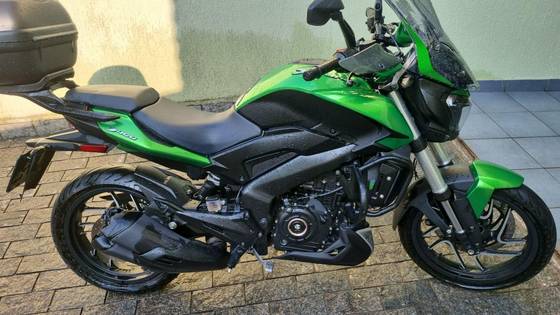 BAJAJ DOMINAR 400 