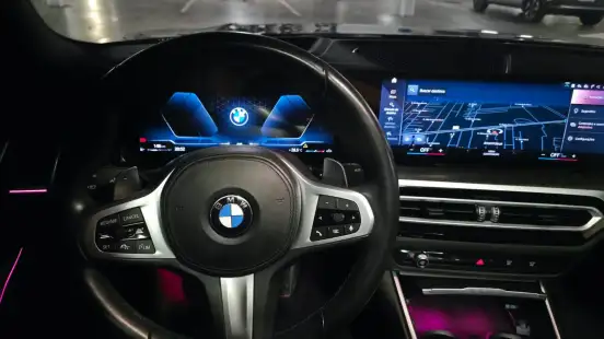 BMW-320i-2023