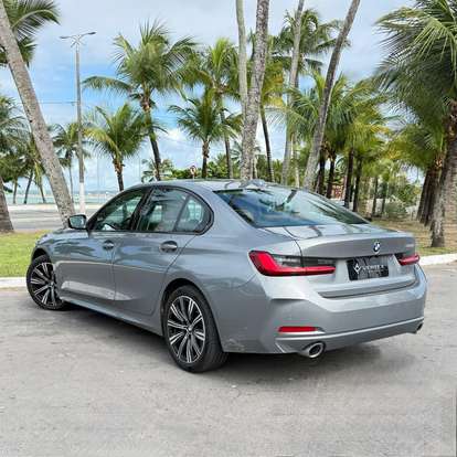 BMW-320i-2023