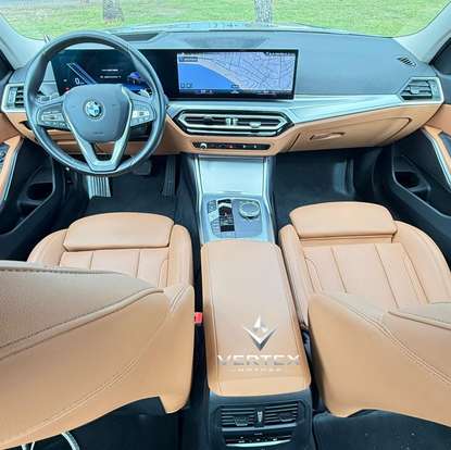 BMW-320i-2023