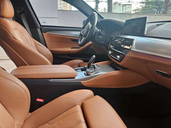 BMW-530e-2.0 16V TWINPOWER HÍBRIDO M SPORT AUTOMÁTICO BMW-530e-2020