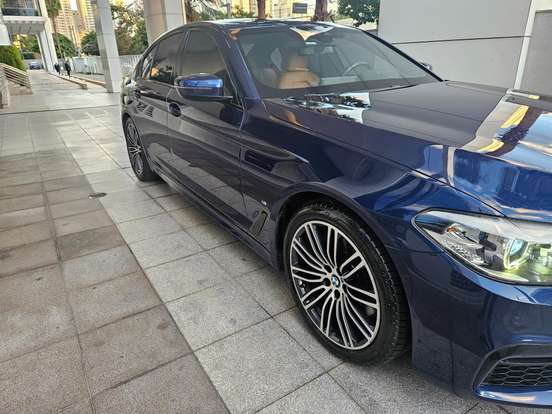 BMW-530e-2.0 16V TWINPOWER HÍBRIDO M SPORT AUTOMÁTICO BMW-530e-2020