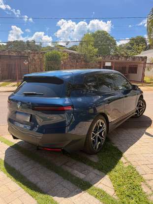 BMW-iX-2023