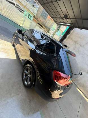 BMW-X1-2012