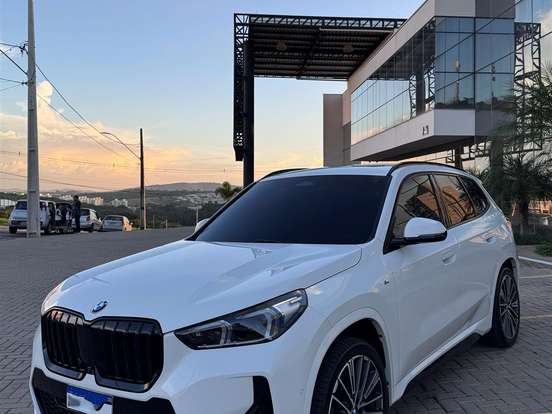 BMW-X1-2.0 16V TURBO GASOLINA SDRIVE20I M SPORT STEPTRONIC BMW-X1-2024