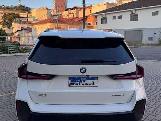 BMW-X1-2.0 16V TURBO GASOLINA SDRIVE20I M SPORT STEPTRONIC BMW-X1-2024