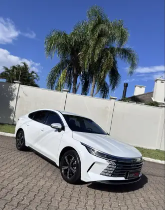 BYD KING 1.5 DM-I PHEV GS AUTOMÁTICO