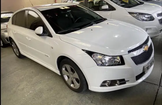 CHEVROLET CRUZE 1.8 LT SPORT6 16V FLEX 4P MANUAL CHEVROLET CRUZE 1.8 LT SPORT6 16V FLEX 4P MANUAL