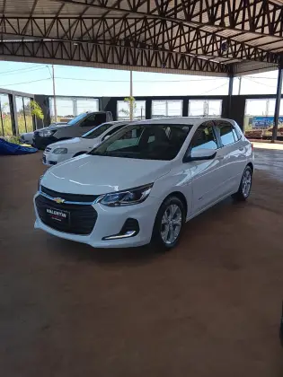 CHEVROLET ONIX 1.0 TURBO FLEX PREMIER AUTOMÁTICO CHEVROLET ONIX 1.0 TURBO FLEX PREMIER AUTOMÁTICO