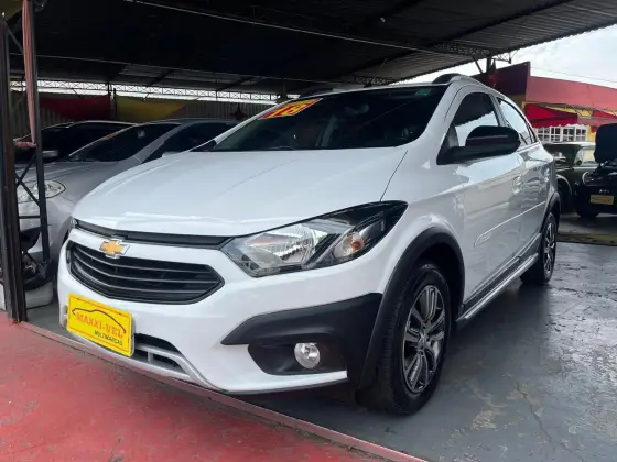 CHEVROLET ONIX 1.4 MPFI ACTIV 8V FLEX 4P AUTOMÁTICO