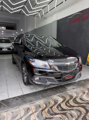 CHEVROLET-ONIX-2015