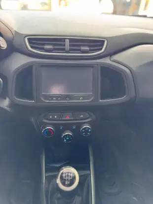 CHEVROLET-ONIX-2015