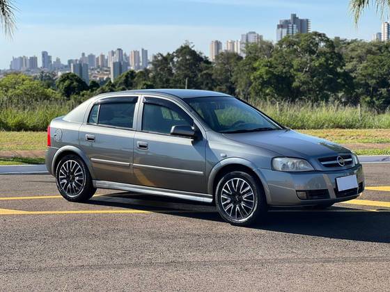 CHEVROLET ASTRA 2.0 MPFI ADVANTAGE 8V FLEX 4P MANUAL