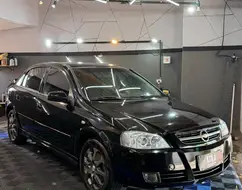 CHEVROLET ASTRA 2.0 MPFI ADVANTAGE 8V FLEX 4P MANUAL CHEVROLET ASTRA 2.0 MPFI ADVANTAGE 8V FLEX 4P MANUAL