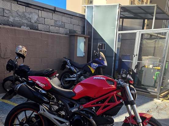 DUCATI-MONSTER 1100 S DUCATI-MONSTER 1100 S-2010