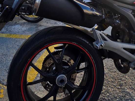 DUCATI-MONSTER 1100 S DUCATI-MONSTER 1100 S-2010