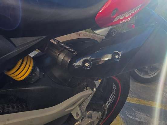 DUCATI-MONSTER 1100 S DUCATI-MONSTER 1100 S-2010