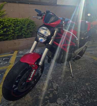 DUCATI-MONSTER 1100 S DUCATI-MONSTER 1100 S-2010