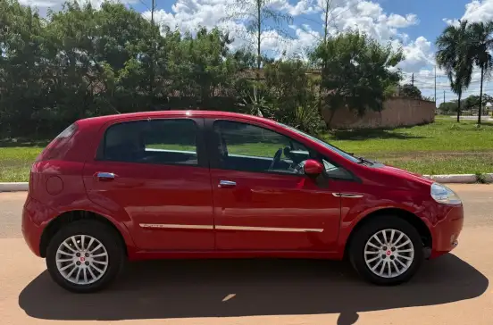 FIAT-PUNTO-1.4 ATTRACTIVE 8V FLEX 4P MANUAL FIAT-PUNTO-2011