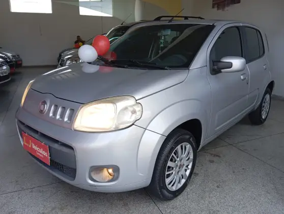 FIAT UNO 1.0 EVO VIVACE 8V FLEX 4P MANUAL