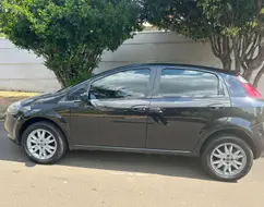 FIAT PUNTO 1.4 ATTRACTIVE ITALIA 8V FLEX 4P MANUAL FIAT PUNTO 1.4 ATTRACTIVE ITALIA 8V FLEX 4P MANUAL