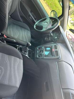 FIAT-PUNTO-1.4 ATTRACTIVE ITALIA 8V FLEX 4P MANUAL FIAT-PUNTO-2011