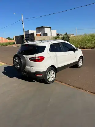FORD-ECOSPORT-2016