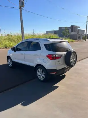 FORD-ECOSPORT-2016