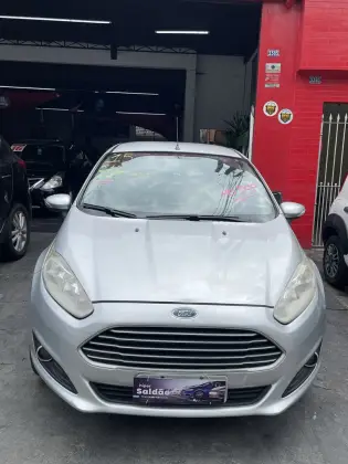 FORD FIESTA 1.5 SE HATCH 16V FLEX 4P MANUAL FORD FIESTA 1.5 SE HATCH 16V FLEX 4P MANUAL