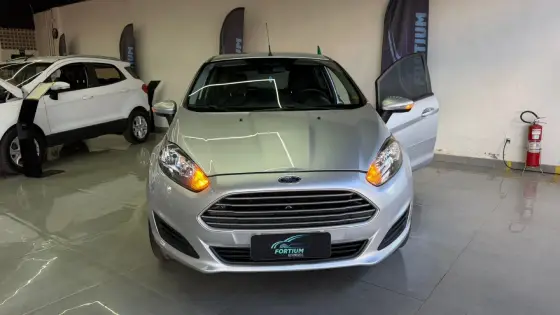 FORD FIESTA 1.6 SE HATCH 16V FLEX 4P MANUAL