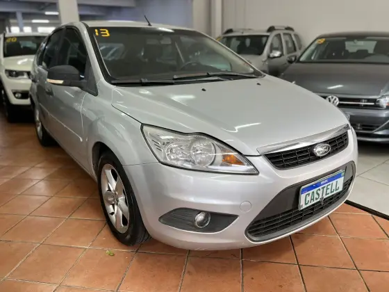 FORD FOCUS 1.6 GL 16V FLEX 4P MANUAL
