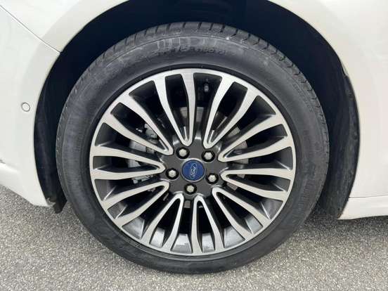 FORD-FUSION-2.0 TITANIUM AWD 16V GASOLINA 4P AUTOMÁTICO FORD-FUSION-2017