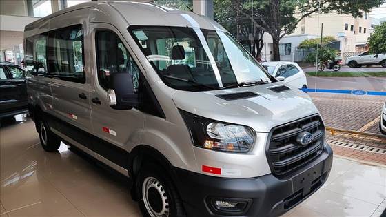 FORD TRANSIT 2.0 ECOBLUE DIESEL VIDRADA L4H3 AUTOMÁTICO