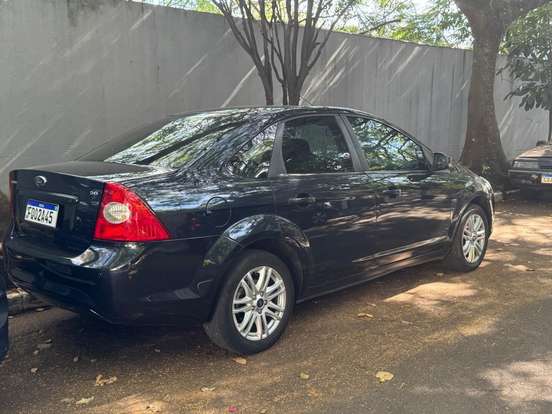 FORD-FOCUS-2013