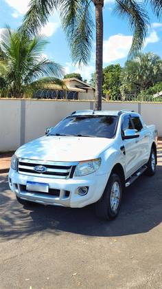 FORD RANGER 3.2 LIMITED 4X4 CD 20V DIESEL 4P AUTOMÁTICO
