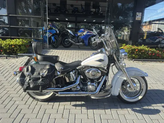 HARLEY-DAVIDSON SOFTAIL HERITAGE CLASSIC 