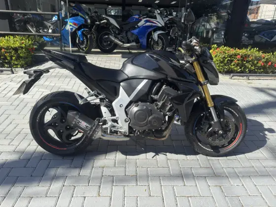 HONDA CB 1000R 