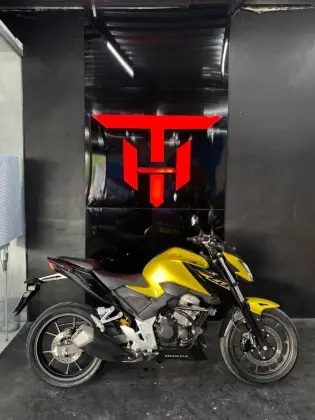 HONDA CB 300F TWISTER ABS HONDA CB 300F TWISTER ABS