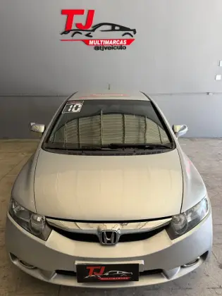 HONDA CIVIC 1.8 LXS 16V FLEX 4P AUTOMÁTICO HONDA CIVIC 1.8 LXS 16V FLEX 4P AUTOMÁTICO