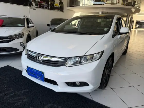 HONDA CIVIC 1.8 LXS 16V FLEX 4P MANUAL HONDA CIVIC 1.8 LXS 16V FLEX 4P MANUAL