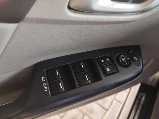 HONDA-CIVIC-2013