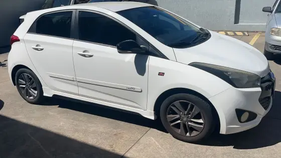HYUNDAI HB20 1.0 COMFORT 12V FLEX 4P MANUAL HYUNDAI HB20 1.0 COMFORT 12V FLEX 4P MANUAL