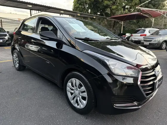HYUNDAI HB20 1.0 COMFORT 12V FLEX 4P MANUAL HYUNDAI HB20 1.0 COMFORT 12V FLEX 4P MANUAL