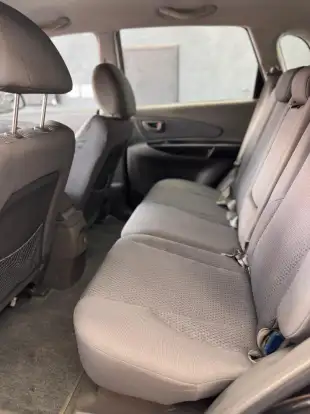 HYUNDAI-TUCSON-2010